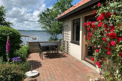 Image de Vacation home sea view at the marina