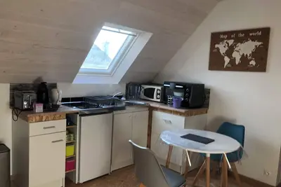 Image de Studio meublé dans une Maison atypique et de caractère.
