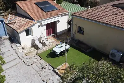 Image de Maisonnette indépendante à 10 min d'Ajaccio, idéal pour une famille! !