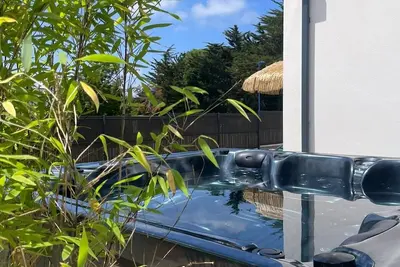Image de Magnifique villa avec Spa, vidéo projecteur et jardin tout proche de la mer