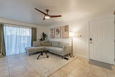 Image de Sublime 2 Bd 2 ba Old Town Condo