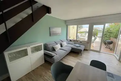 Image de Villa rénovée à 50 m de la plage avec clim et wifi