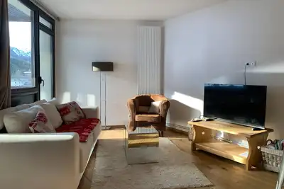 Image de Appartement moderne pour 4, balcon, vue station et pistes, proche pistes et commerces