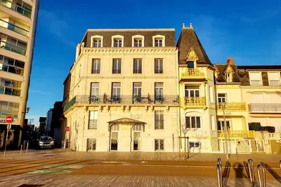 Image de Sur le remblai T3 garage, piscine, terrasse et la plage au pied de la résidence
