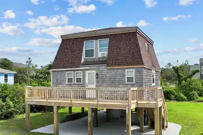 Image de Seaside Dream! Newly renovated bungalow close to ocean and sound, pet friendly!