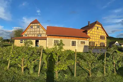 Image de Ancienne ferme remise à neuf, frontière Suisse. Idéale pour calme et rando!
