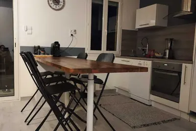 gezellig  en net appartement\n rustig gelegen  300 meter van zee en evenementen\n
