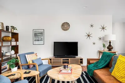 Image de East Bay Area Retreat l Convenient l 3 Bedroom