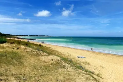 Image de A 10 mn à pied de la plus belle plage de l'île! !