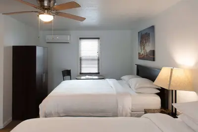 Image de Room 1 at Inland Lakes Motel, Indian River, Mi