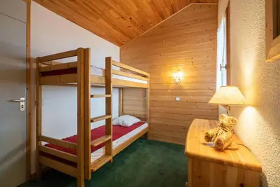 Image de À 5m des pistes de ski, 7ème étage, vue montagne, balcon, télévision, casier à ski, 39m², Valmorel