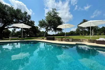 Image de “Amazing Deal” Our French Hill Country Estate on over 3 acres with private pool.