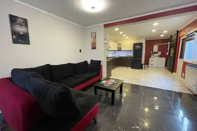 Image de Espaciosa Casa en el Centro de Ushuaia - Casa Rosas