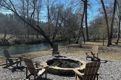 Image de The Riverhaus @nottelyriverhaus on Ig.