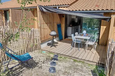 Image de Beau T2 au bord du lac, résidence avec piscine