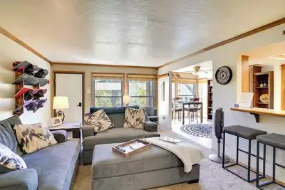 Image de Hike & Explore: Brian Head Condo w/ Pool Access!