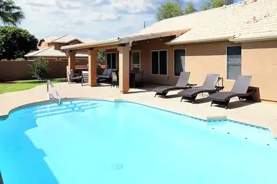 Image de 4br Private Pool – Perfect for Tournament Families Near Az Athletic Grounds