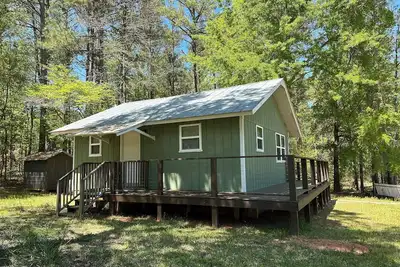 Image de Lake Cabin, 10 minutes from Callaway Gardens