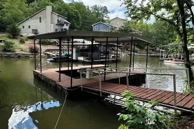 Image de A- Frame Escape| Cozy 2 Bedroom | Dock/ Slip| Sleeps 7