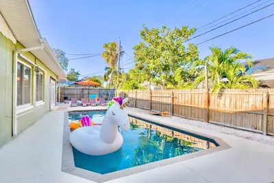 Image de 5 Min 2 Beach ~ Free Htd Pool ~ Near Trail & Golf\n\n\n\n