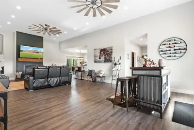Image de Luxurious Horse Farm Retreat - 3br/3. 5ba Oasis