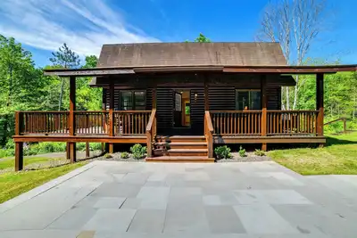 Image de Creekside Cabin in Bainbridge w\/ Wraparound Deck!