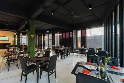 Image de Replay K6, Three-bedroom townhouse villa with private garden 100m²