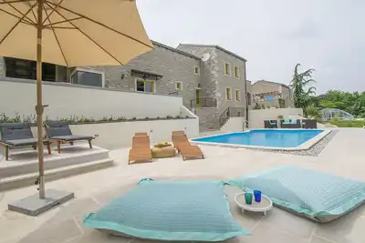 Image de La Casa di Kyra, surrounded by greenery in a quiet location with pool and sauna