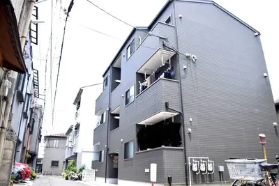 Image de We have Japanese snacks available! \nIt’s just a 4-minute train ride to Namba