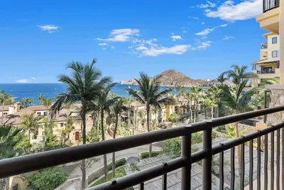 Image de Beautiful Residence at Hacienda  Beach Club!