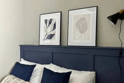 Image de Cozy, stylish central apartment: free parking