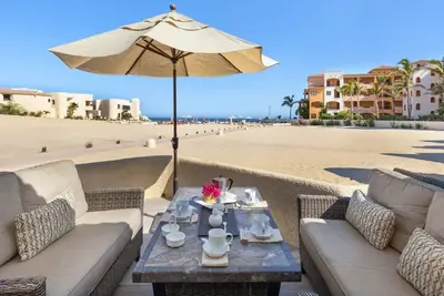 Image de Fully Renovated 3 Br Condo - Oceanfront - Pool