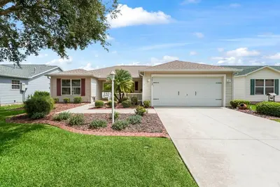 Image de Discover Your Perfect Summerhill Retreat with 2-Bed, 2-Bath, and Golf Cart!