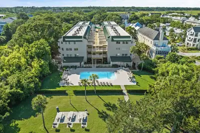 Image de Ocean front Shipwatch Condo, sleeps 6