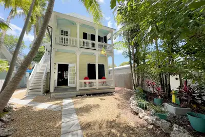 Image de Tropical Village: Tropical Hideaway - Quiet & gated. Hot tub/Pool/Patio