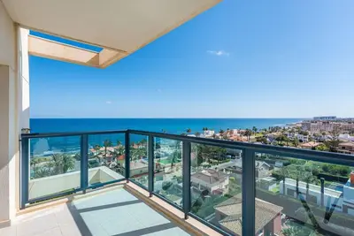 Image de Appartement de vacances Torrevieja pour 1 - 4 personnes avec 2 chambres à coucher - Logement de vaca