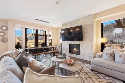 Image de The Lion Residences E503