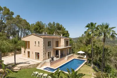 Finca es Foners à Felanitx avec piscine et jacuzzis en-suite