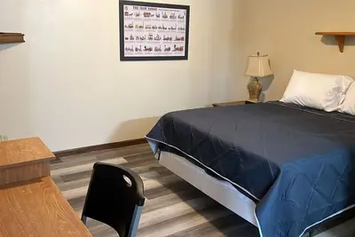 Image de Room 32 - Standard Queen - Sleeps 2 - Harper Motel