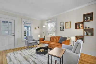 Image de Boho - Retro Style in Lansing - 10 minutes to Msu's Campus