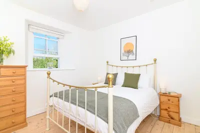 Image de Family Friendly Apartment above Praa Sands Beach, Dog Friendly, Garden & Parking