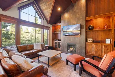Image de Vip 4br Walk to Northstar Village Hot-Tub Fenced-In Yard