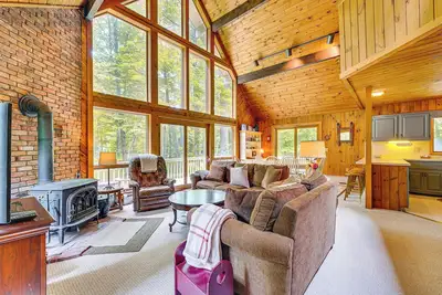 Image de Family-Friendly Ludlow Cabin on Lake Pauline!