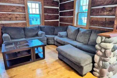 Image de Cozy Cabin\n\n