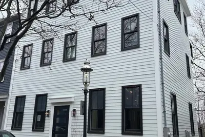 Image de Brand New! Cozy city home!