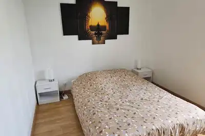Image de Appartement de 45 m2 au 1er d'un immeuble de 2 étages situé au cœur de Salignac