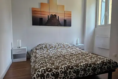 Image de Appartement de 45m2 situé au cœur de Salignac, à proximité des commerces.