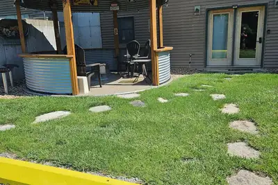Image de Rusty Acres- first floor apartment located between Hamilton & Nauvoo, Illinois