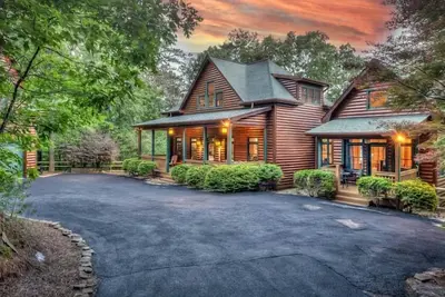Image de Memory Maker - Pet Friendly | Screened Porch | Hot Tub