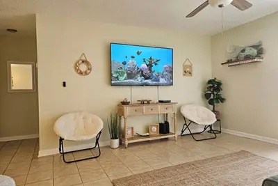 Image de Quiet And relaxing condo/ a few steps to beach and Tom Renick beachfront park